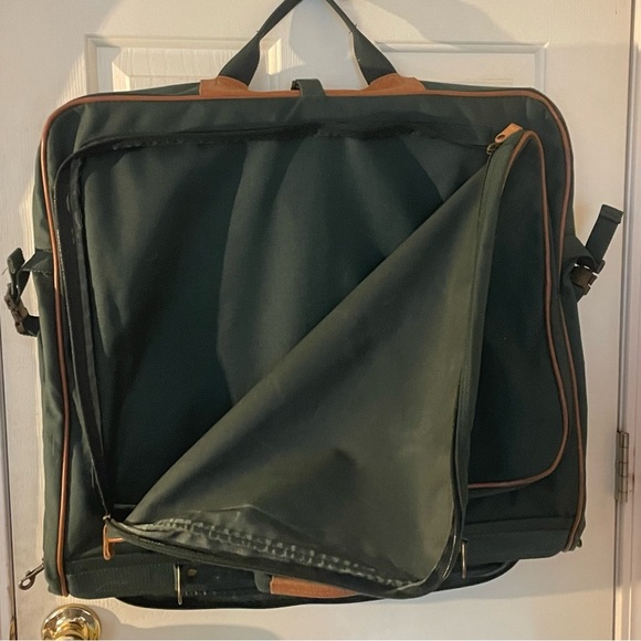 Vintage Eddie Bauer Green Garment Bag with Brown Trim - Picture 6 of 15